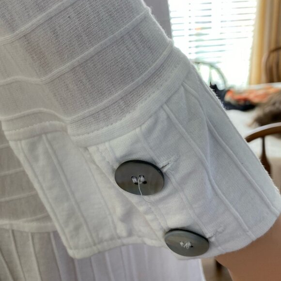 Lightweight Long Sleeve top - Picture 5 of 5